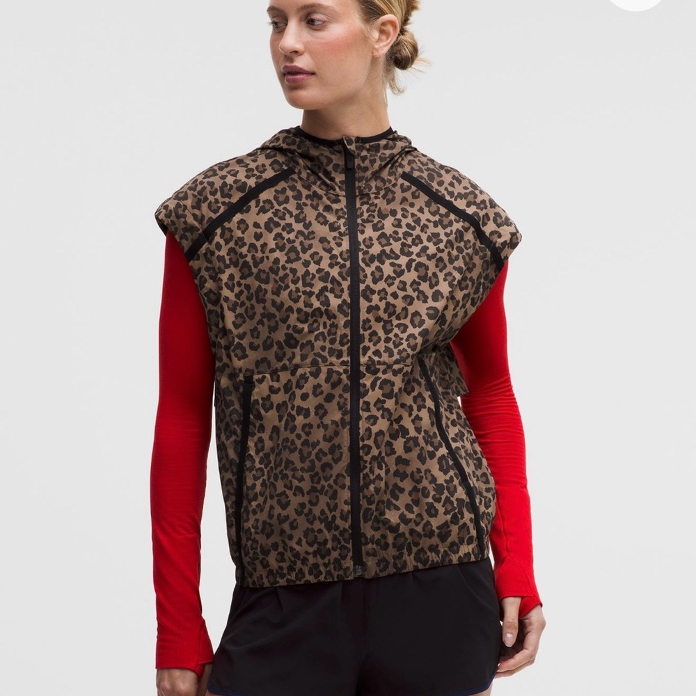 lululemon transformable windbreaker NWT - image 2